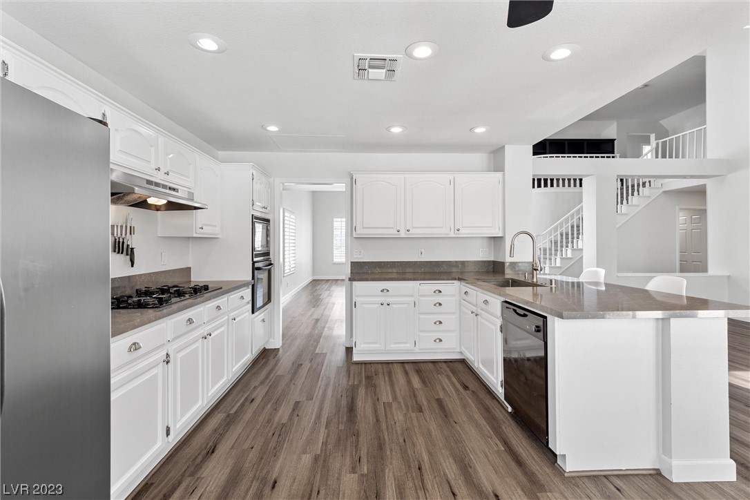 9800 Stellar View Avenue