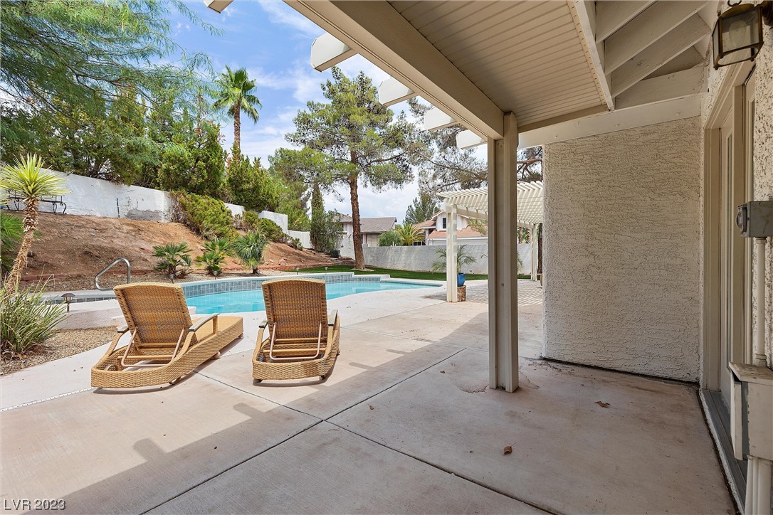 9800 Stellar View Avenue