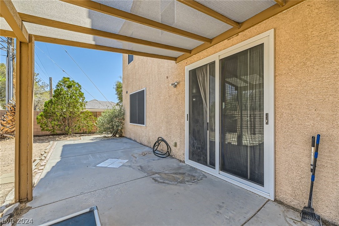 2600 Los Palos Street