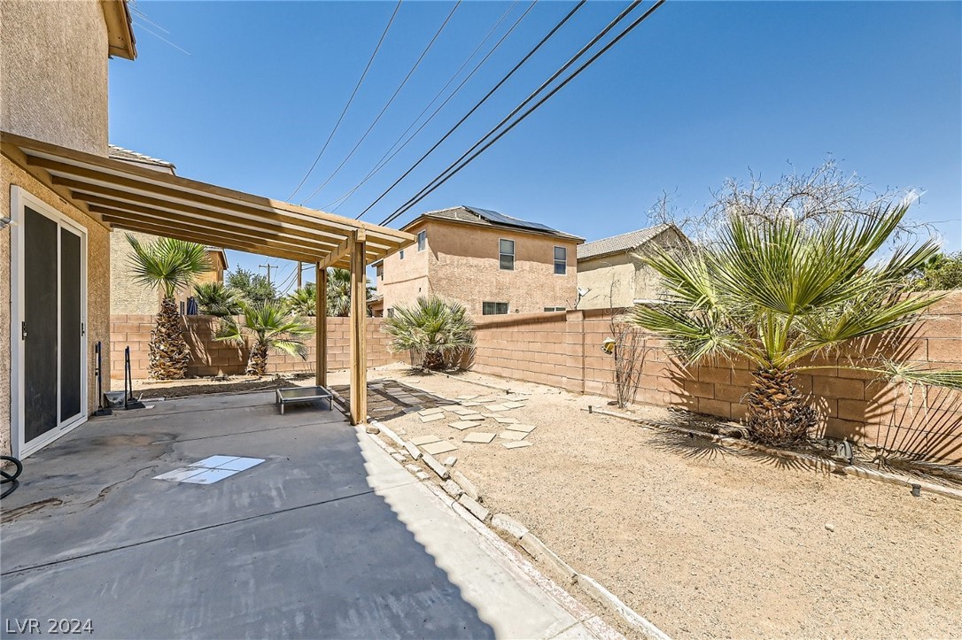 2600 Los Palos Street