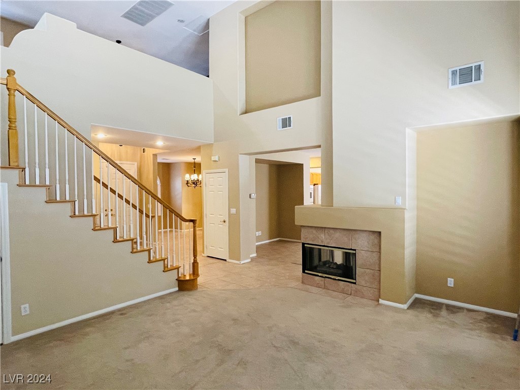 2375 Crocodile Avenue