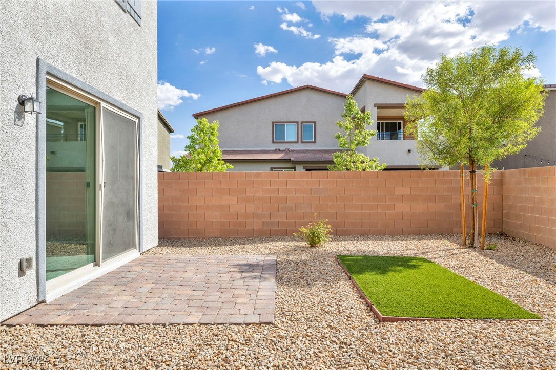 9997 Blue Rain Street