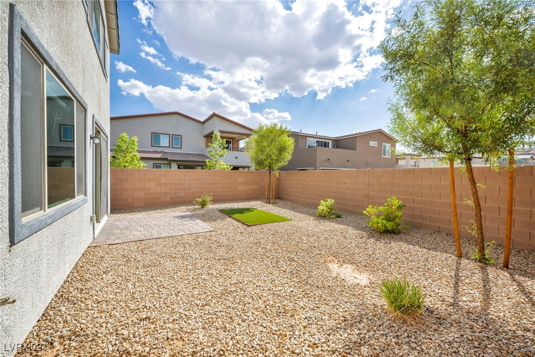 9997 Blue Rain Street