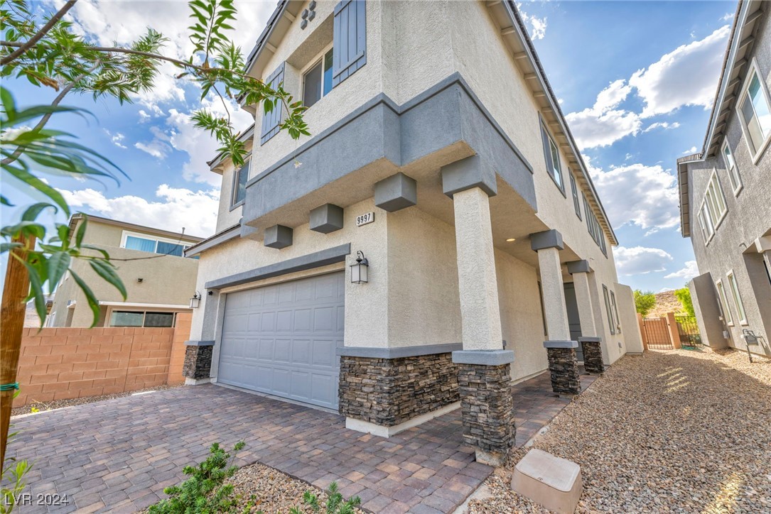 9997 Blue Rain Street
