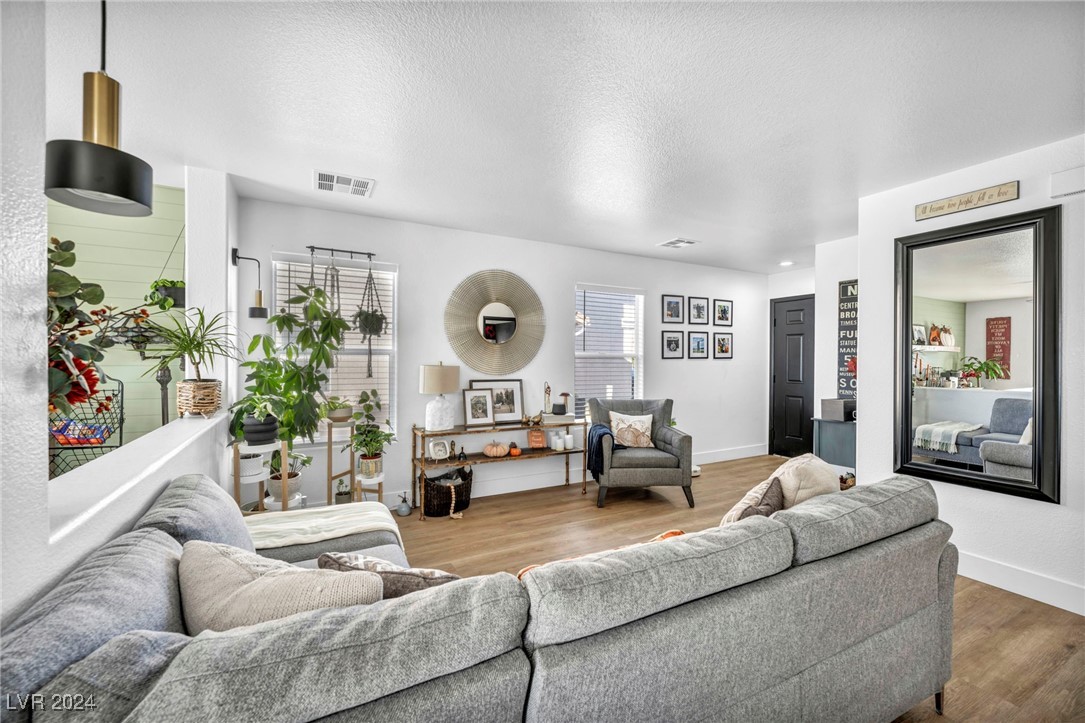 9555 Grand Fir Court