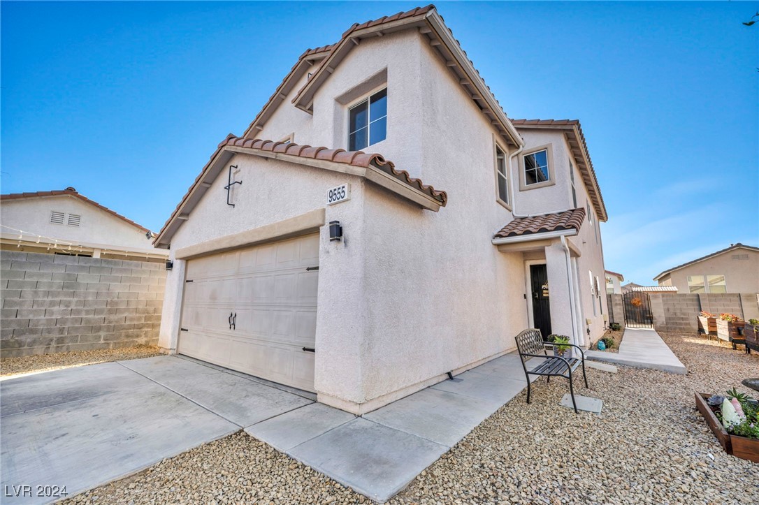 9555 Grand Fir Court