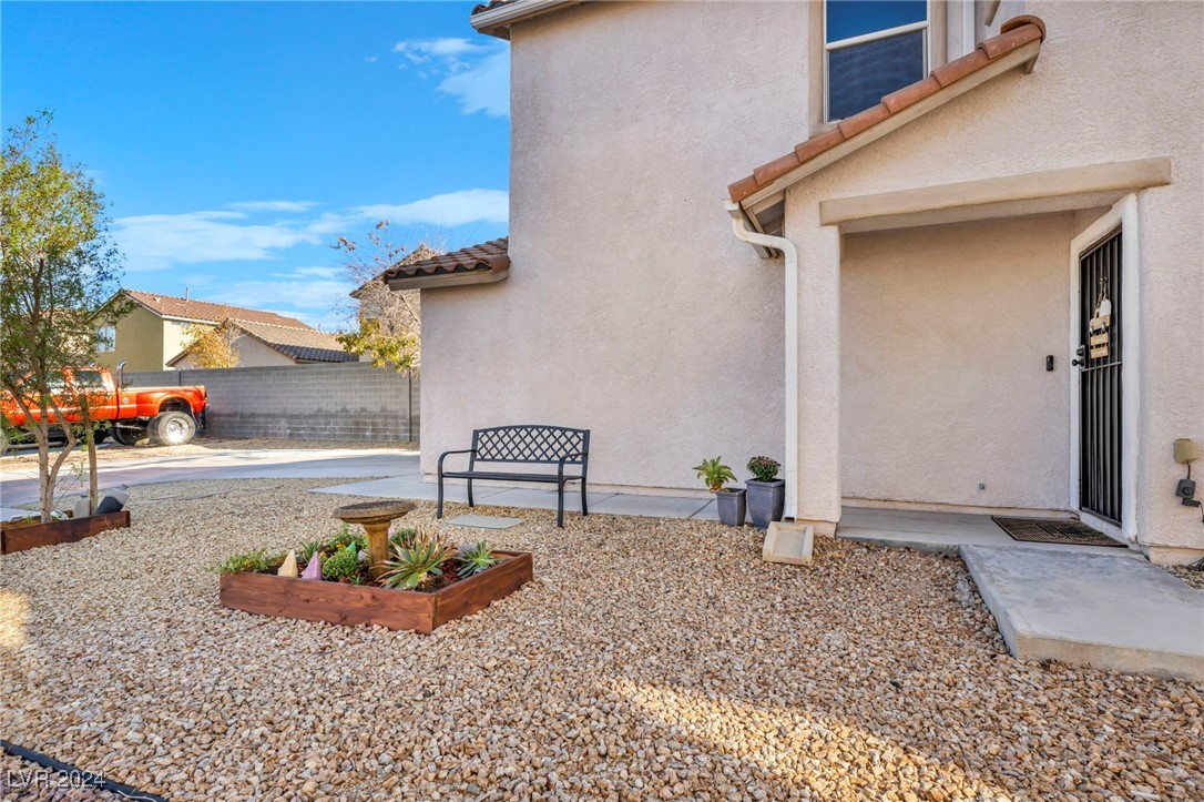 9555 Grand Fir Court