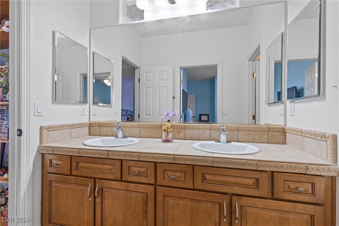 10809 Ickworth Court