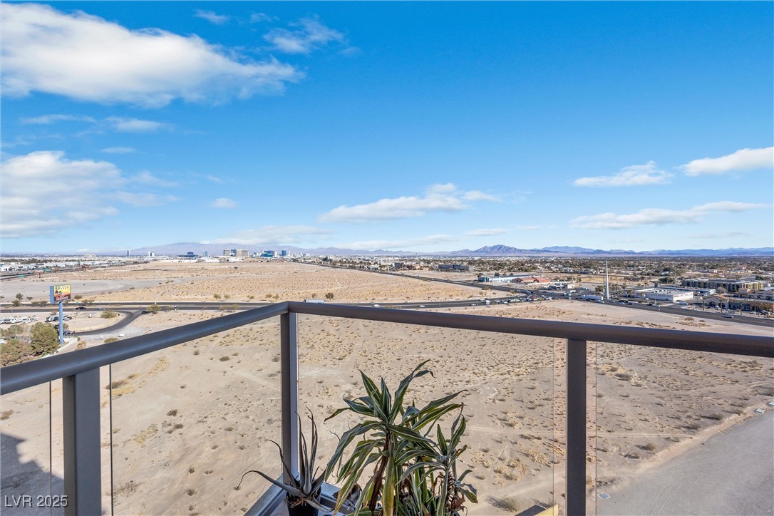 8255 Las Vegas Boulevard 1505