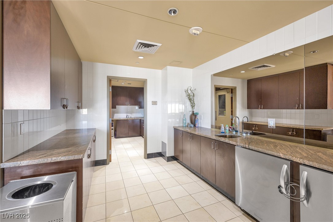 8255 Las Vegas Boulevard 1505