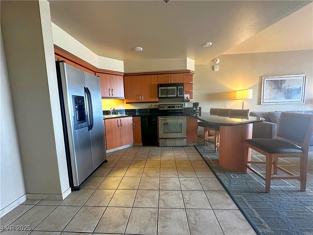211 East Flamingo Road 1012