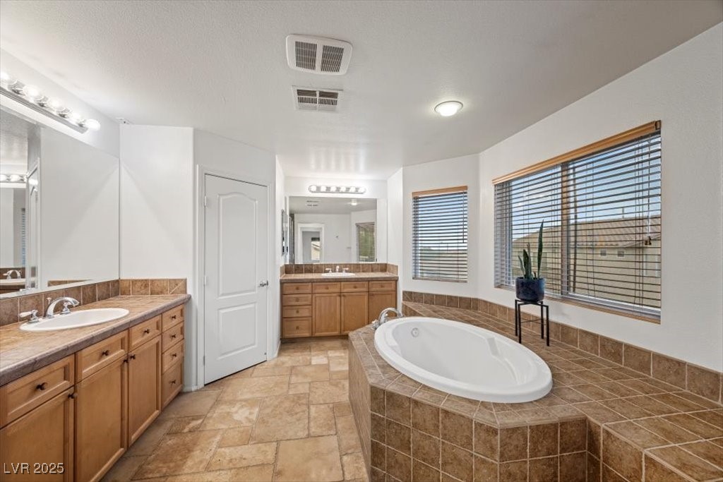 9413 Arcadia Woods Court