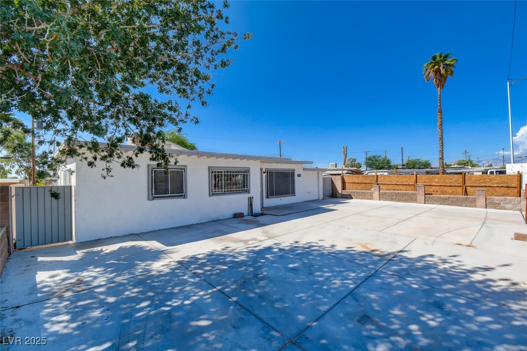 1405 Oakwood Avenue