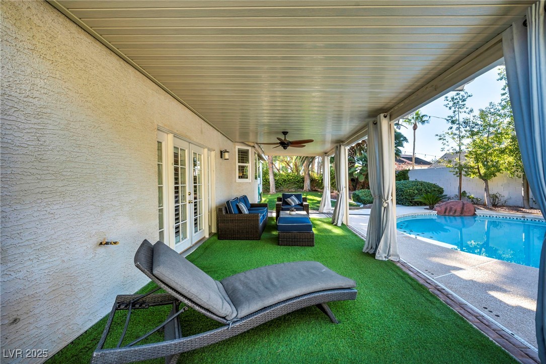 3225 Shoreline Drive