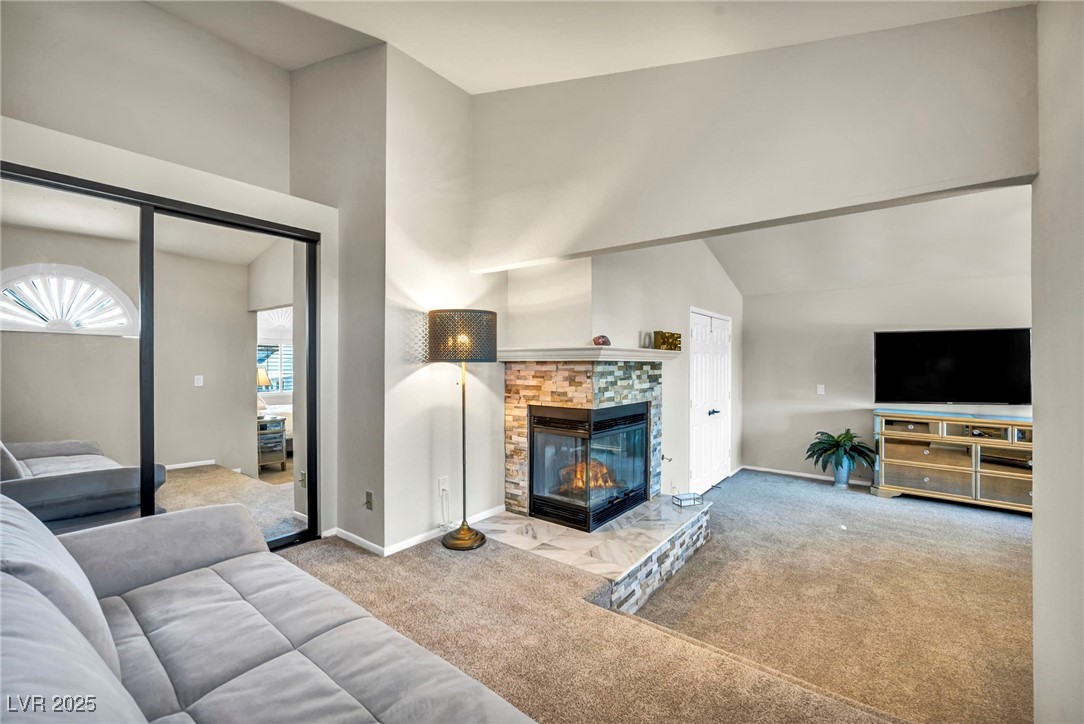 3225 Shoreline Drive