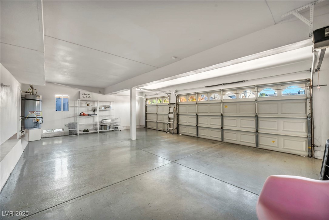 3225 Shoreline Drive