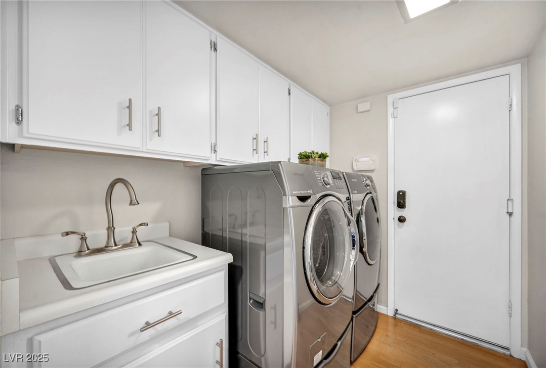 3225 Shoreline Drive