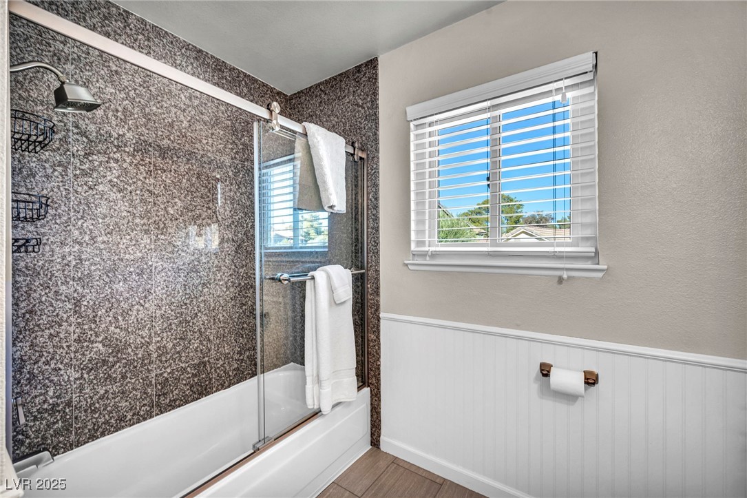 3225 Shoreline Drive