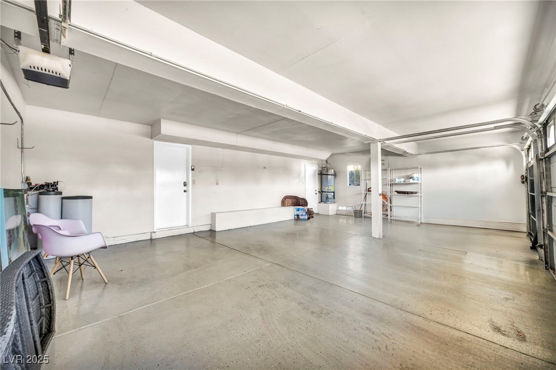 3225 Shoreline Drive