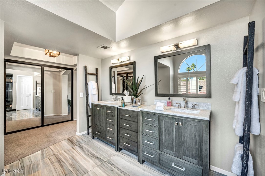 3225 Shoreline Drive