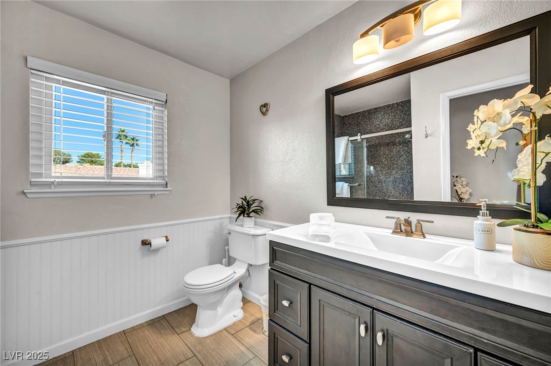 3225 Shoreline Drive