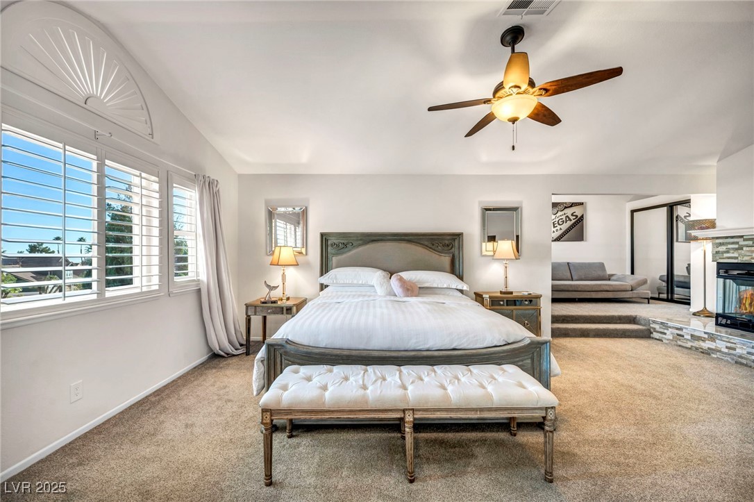 3225 Shoreline Drive