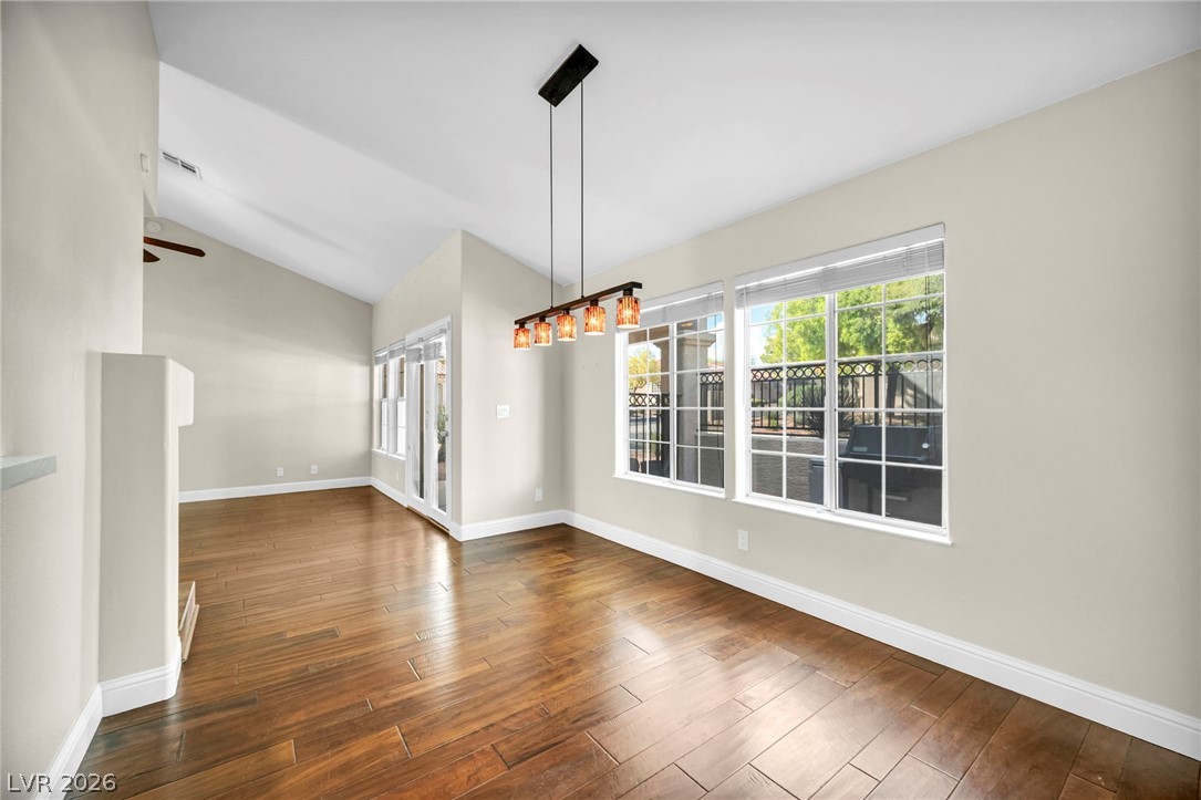 1901 Booker Court