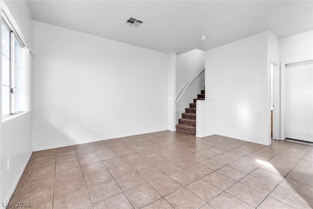 1109 Dusty Creek Street