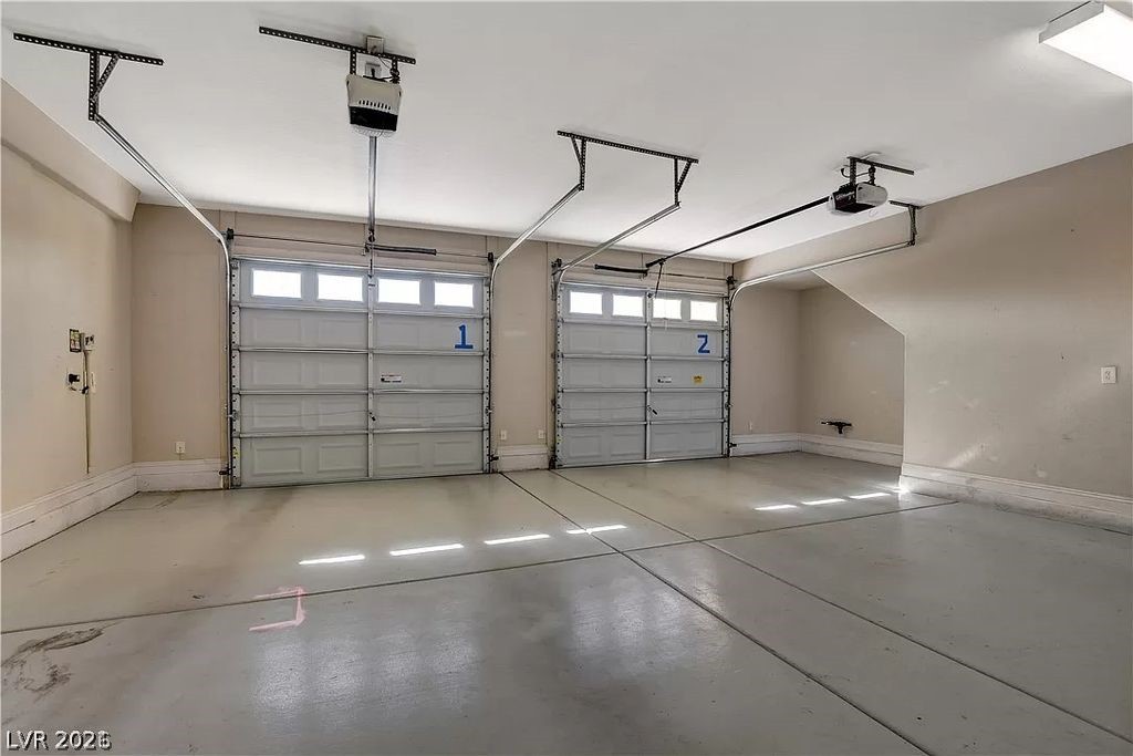 2752 Kilwinning Drive