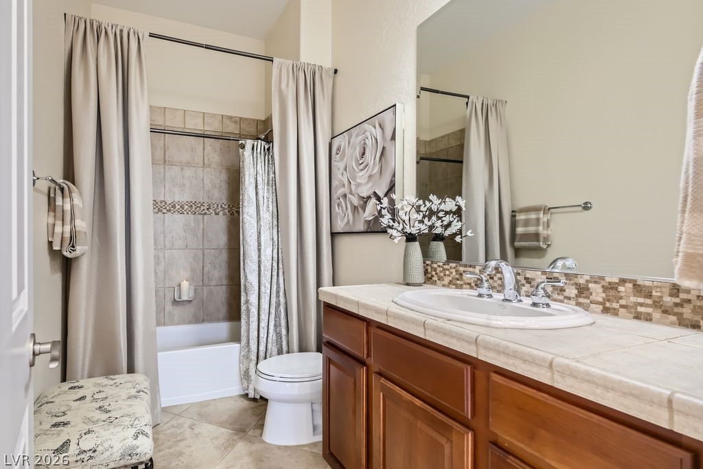 2752 Kilwinning Drive