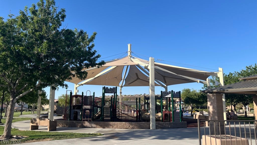 2752 Kilwinning Drive