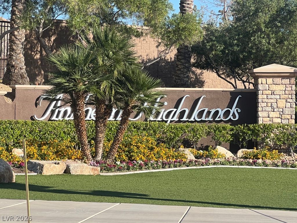 2752 Kilwinning Drive