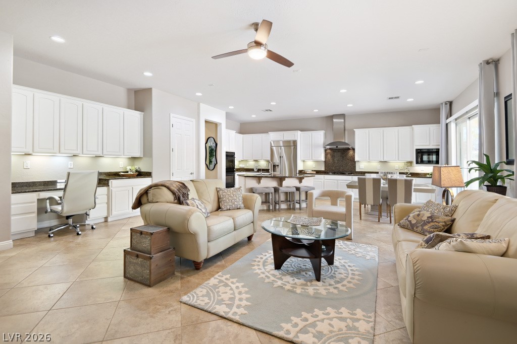 2752 Kilwinning Drive