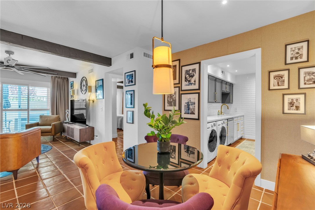2879 Geary Place 2811