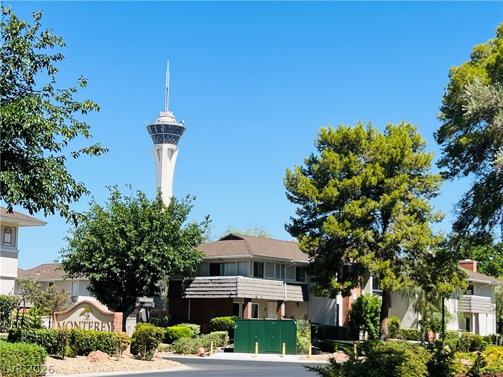 2879 Geary Place 2811