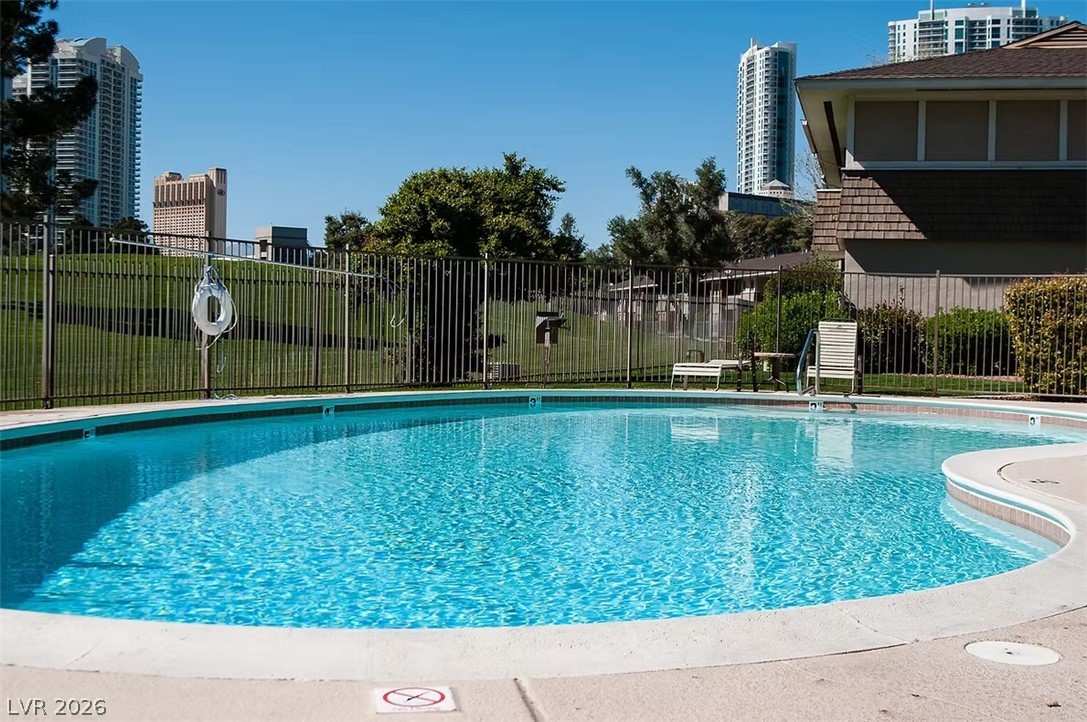 2879 Geary Place 2811