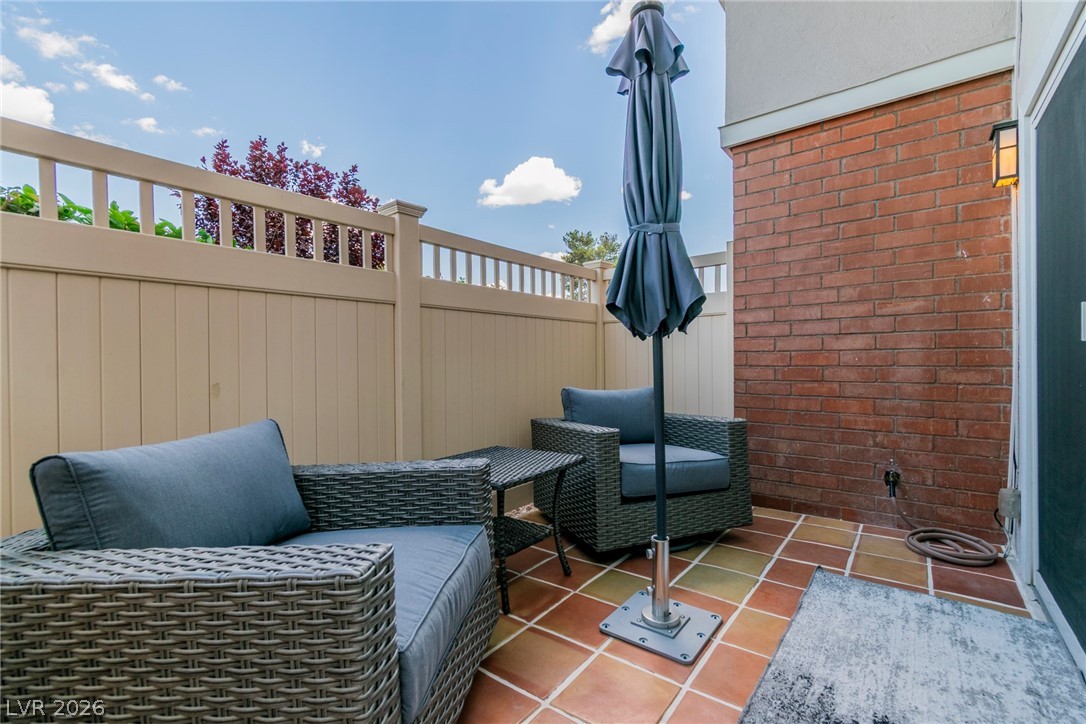 2879 Geary Place 2811