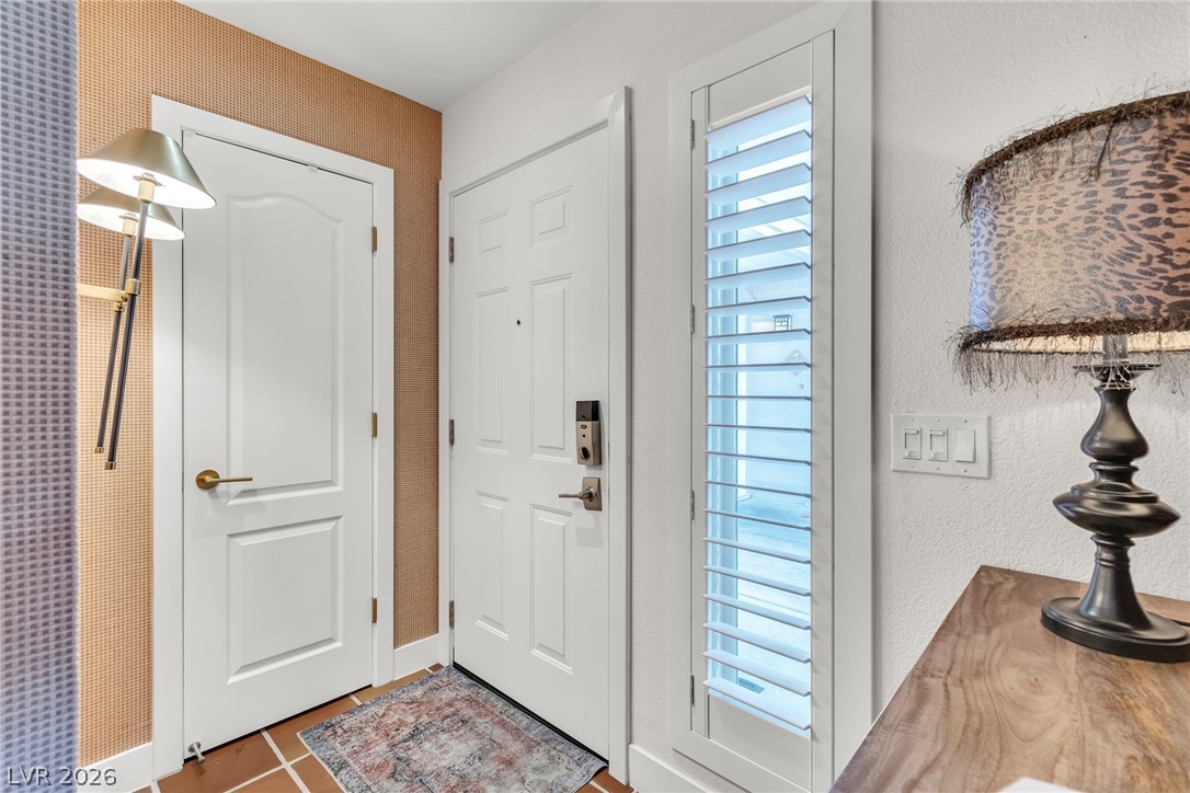 2879 Geary Place 2811