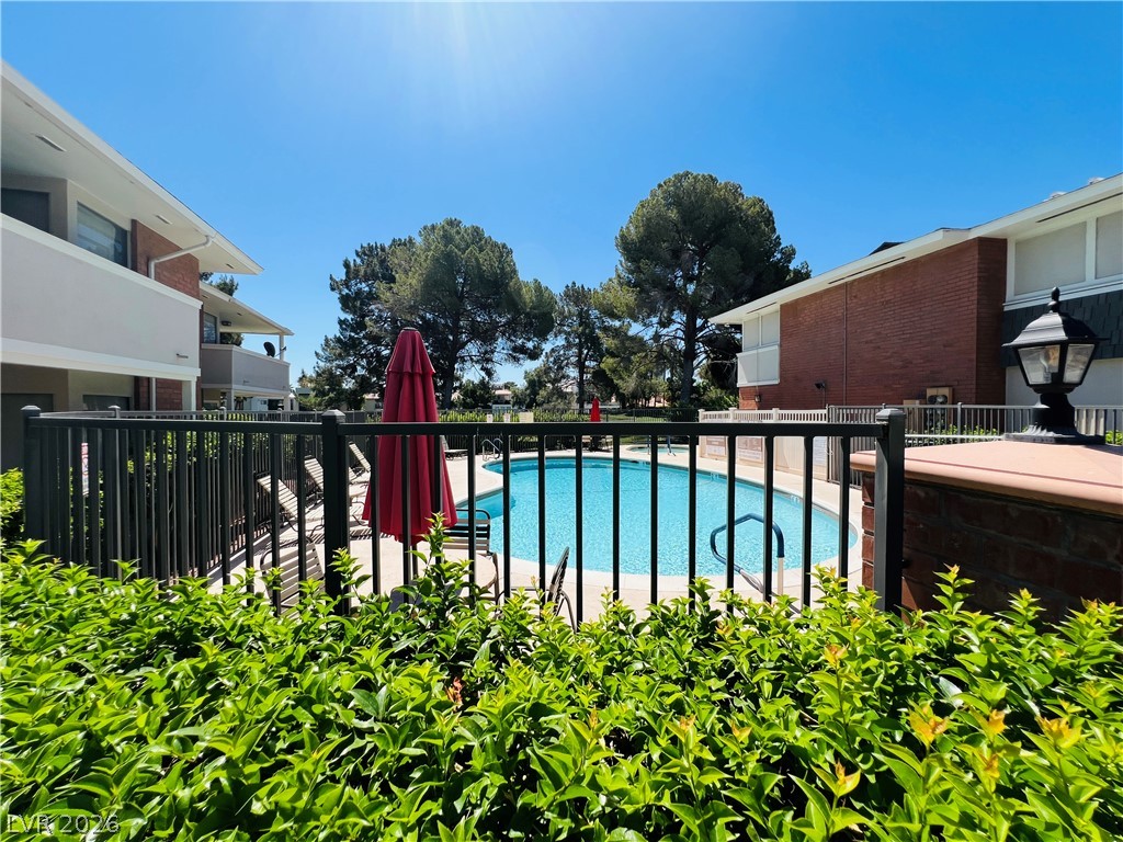 2879 Geary Place 2811