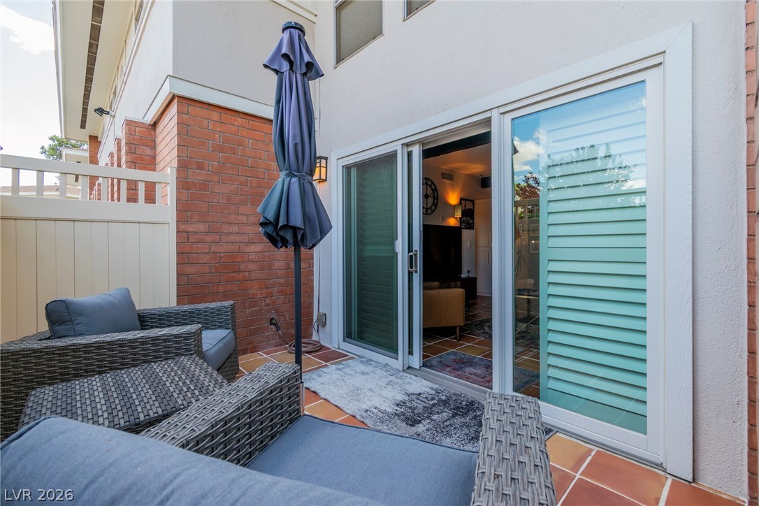 2879 Geary Place 2811