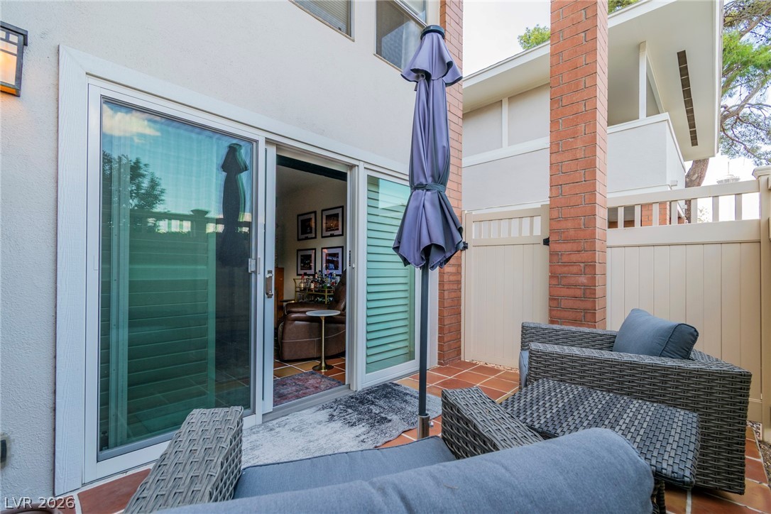 2879 Geary Place 2811