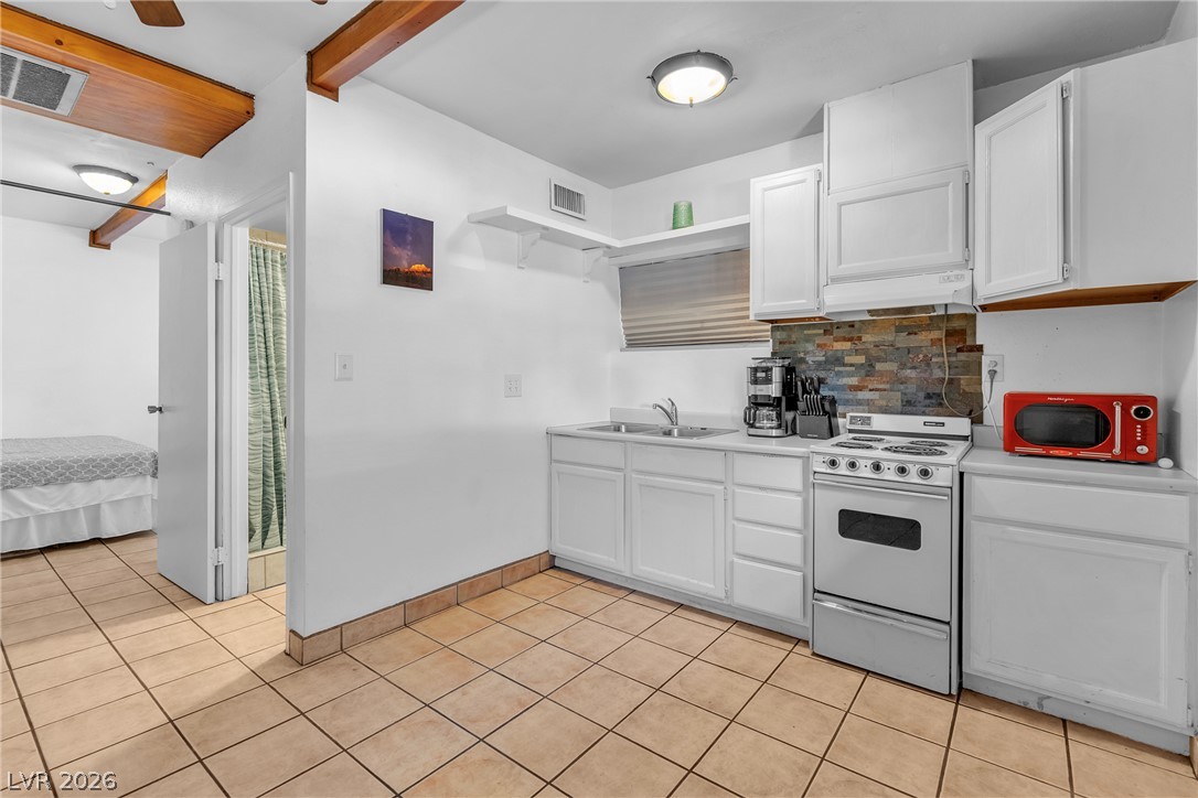 1567 Shadow Mountain Place