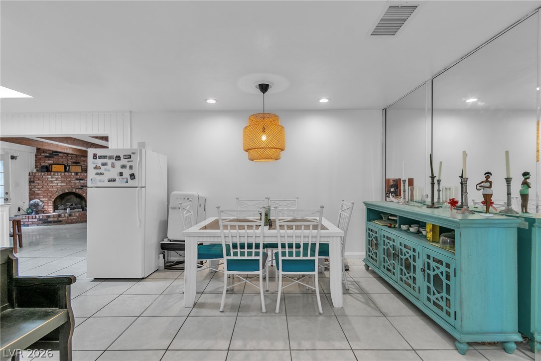 1567 Shadow Mountain Place
