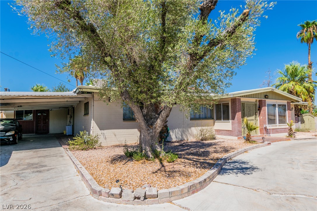 1567 Shadow Mountain Place