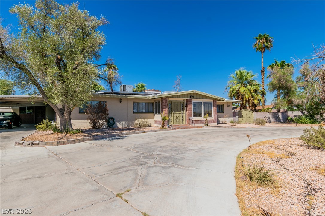 1567 Shadow Mountain Place