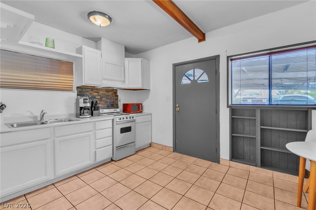 1567 Shadow Mountain Place