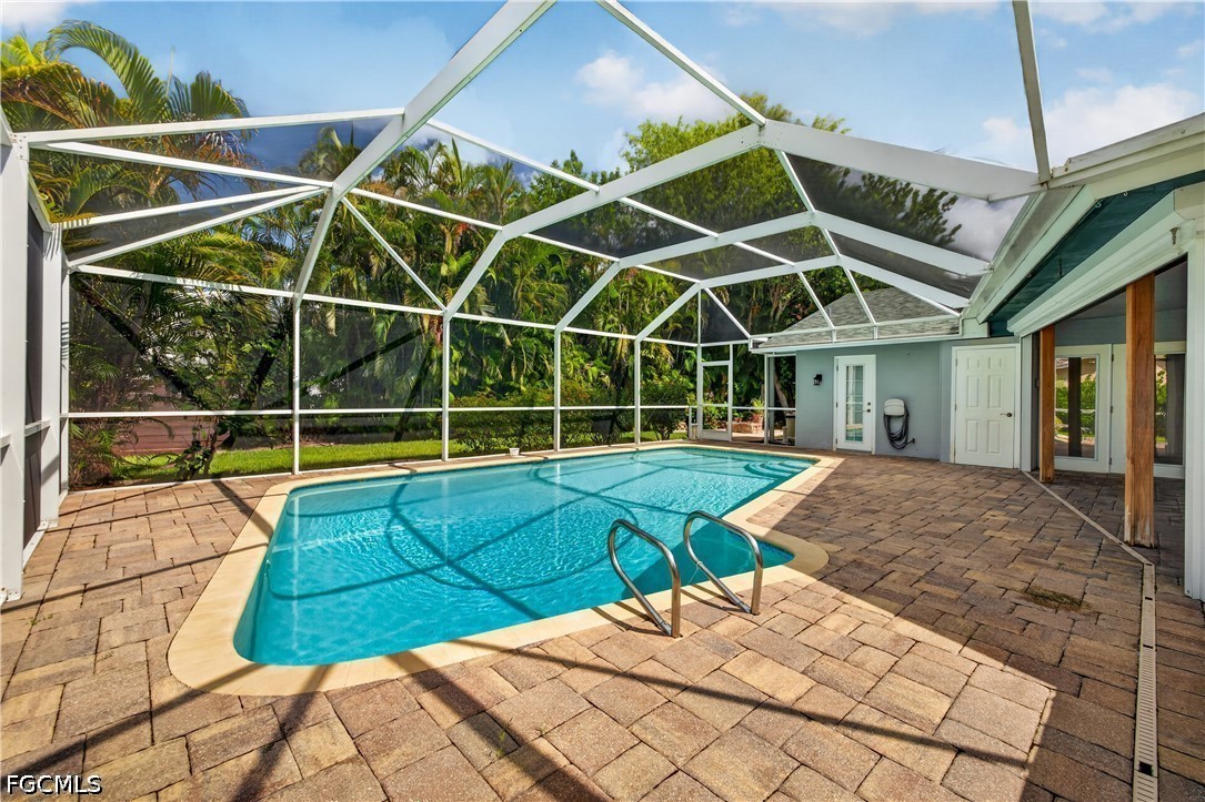 5720 Grillet PL