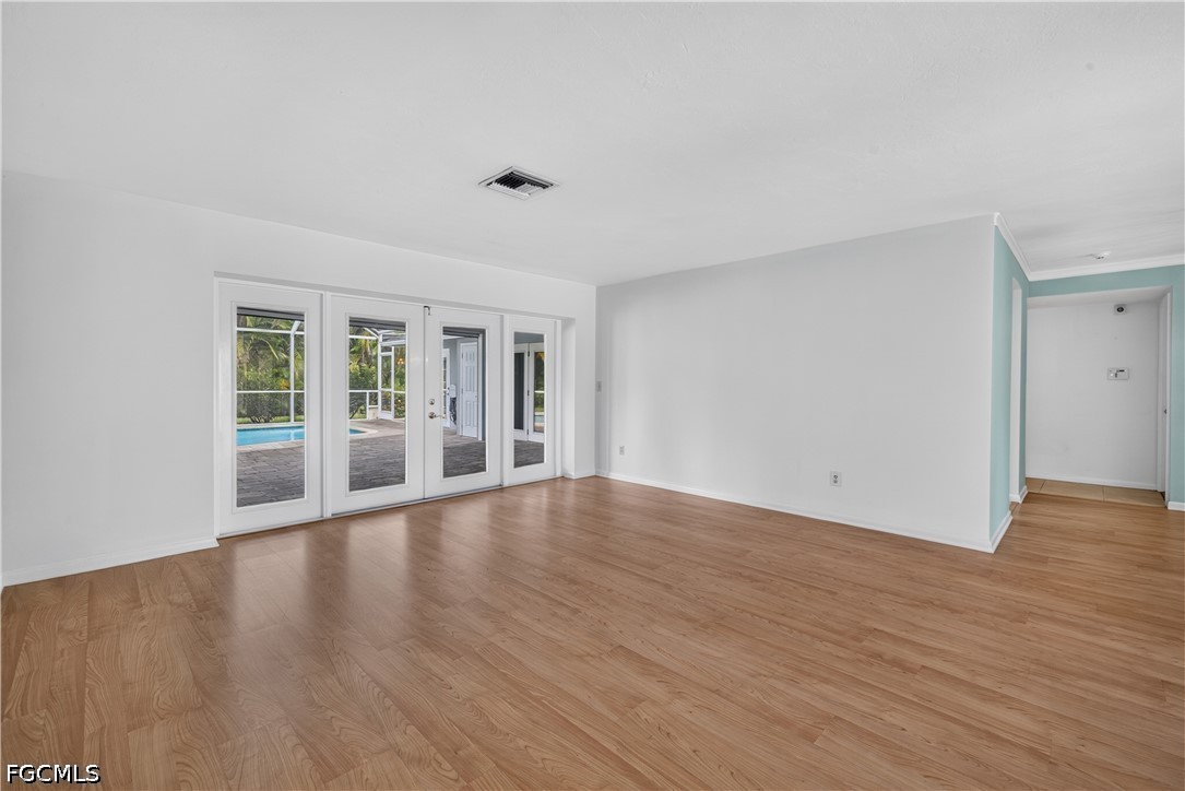 5720 Grillet PL