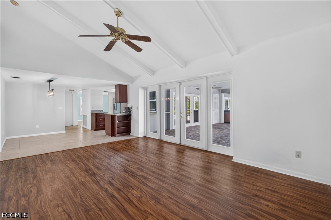 5720 Grillet PL
