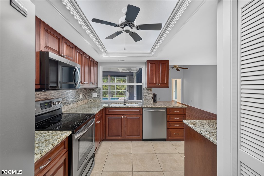 5720 Grillet PL